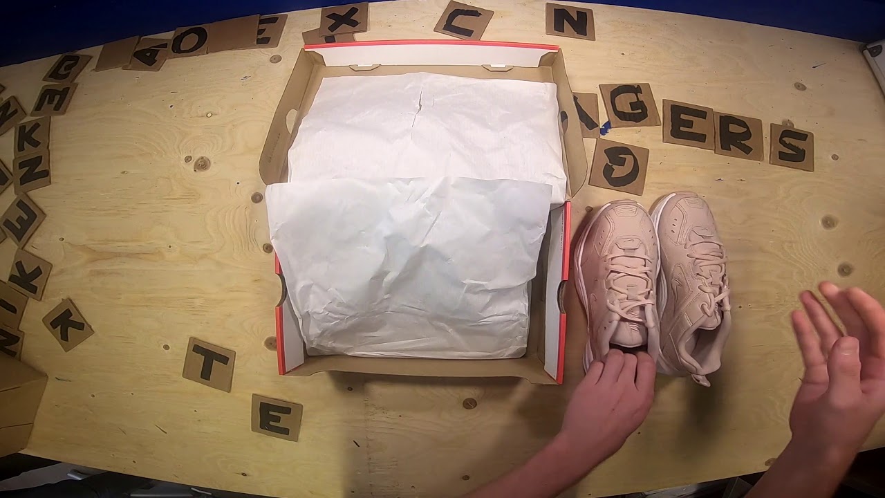 Unboxing: Nike MK2 Tekno 'Partical Beige'