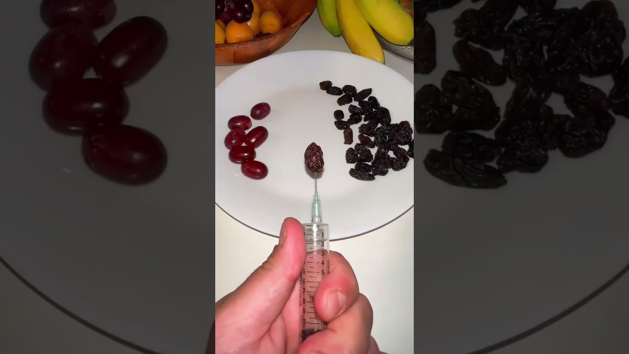 Raisin to grape ​@EmikoO #magic #funnyshorts #grape #raisins