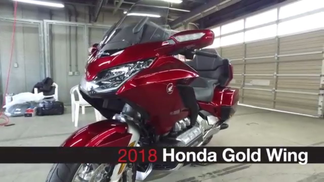2018 Honda Gold Wing Walk Around | Ultimate Motorcycling