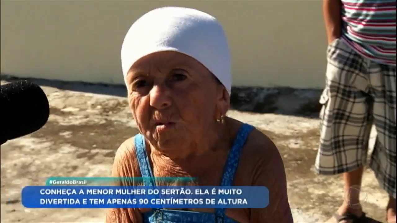 Geraldo conhece Maria das Piabas, a menor mulher do sertão
