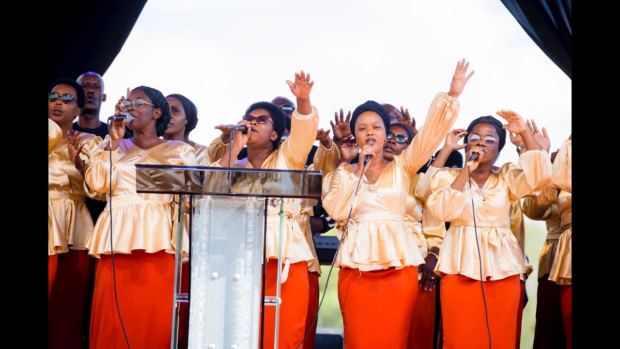 SIMBASIZE NK'IMFUBYI by RANGURURA Choir (Official Video live recorded)