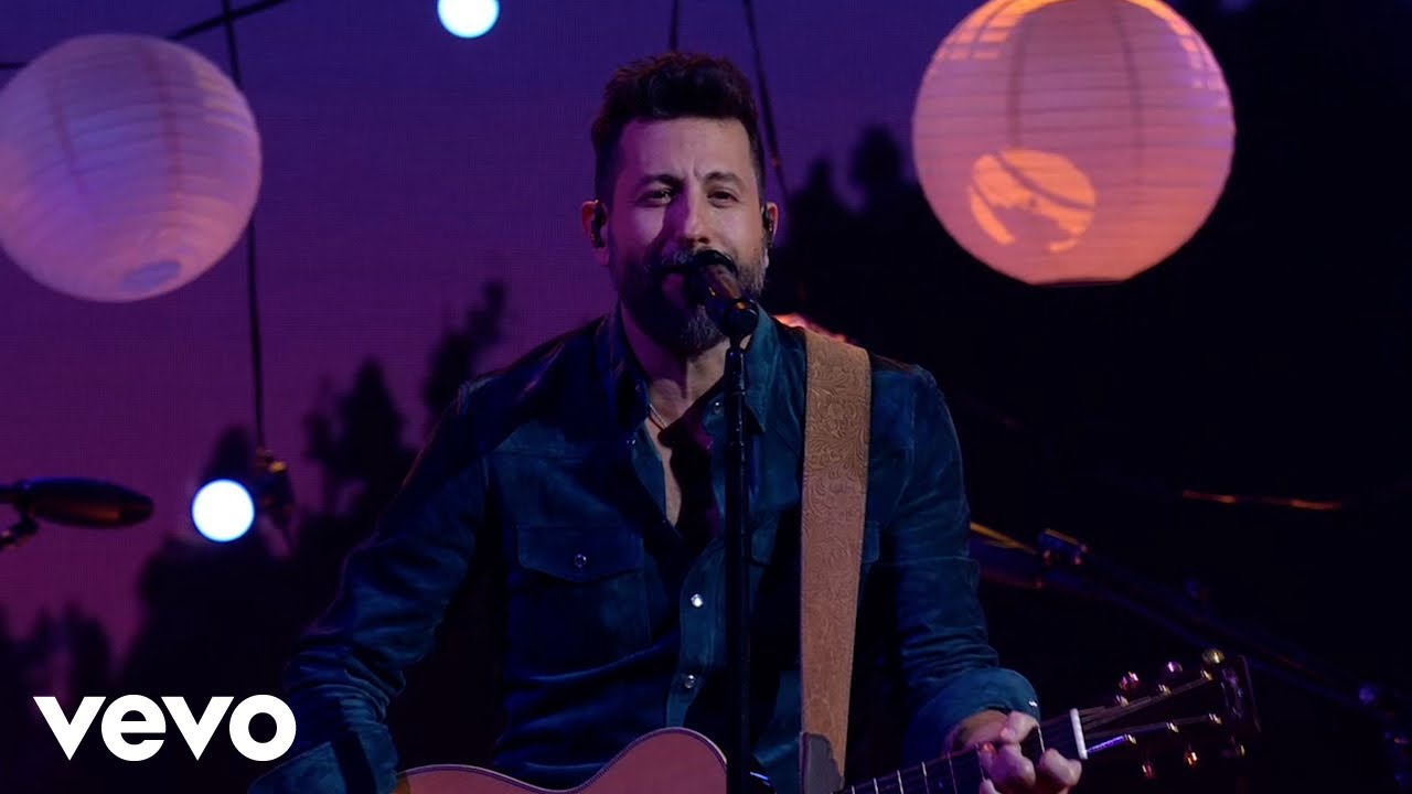 Old Dominion - I Was On a Boat That Day (Live from the 55th Annual CMA Awards)