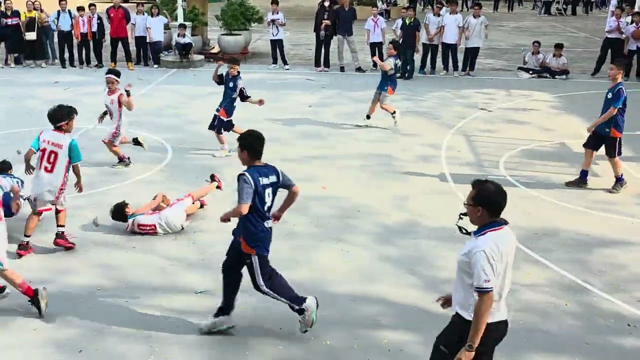Hoàng Đức ghi bàn quả ném phạt - Giải bóng rổ Nam 6A3 - 09/01/2026