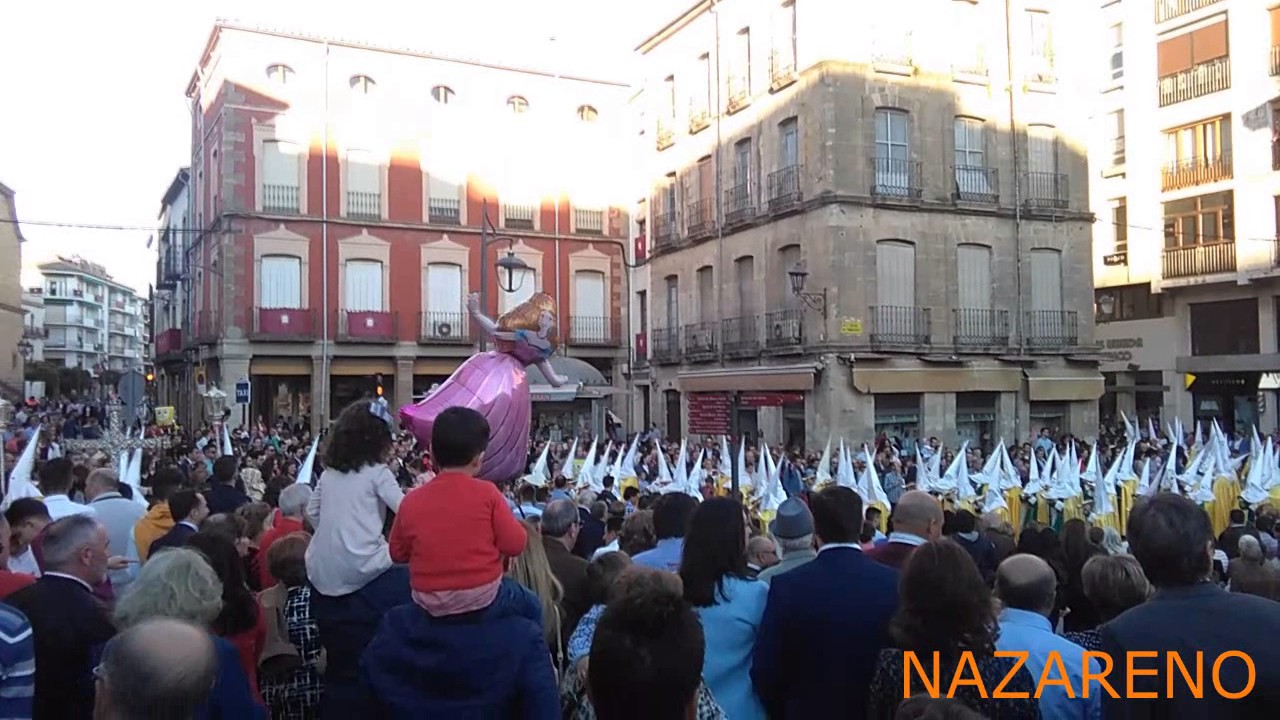 Borriquillo por la plaza de Andalucía Semana Santa Úbeda 2017