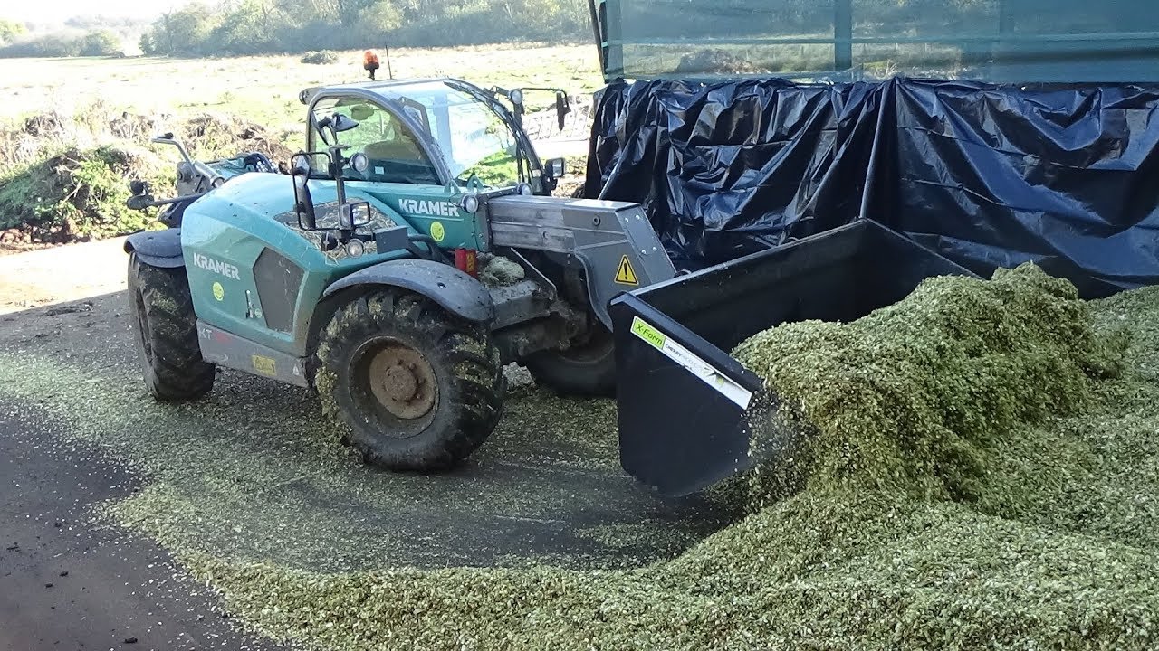 Maize 2018 - On the Clamp - Tipping the first load & NEW Kramer Telehandler shows off