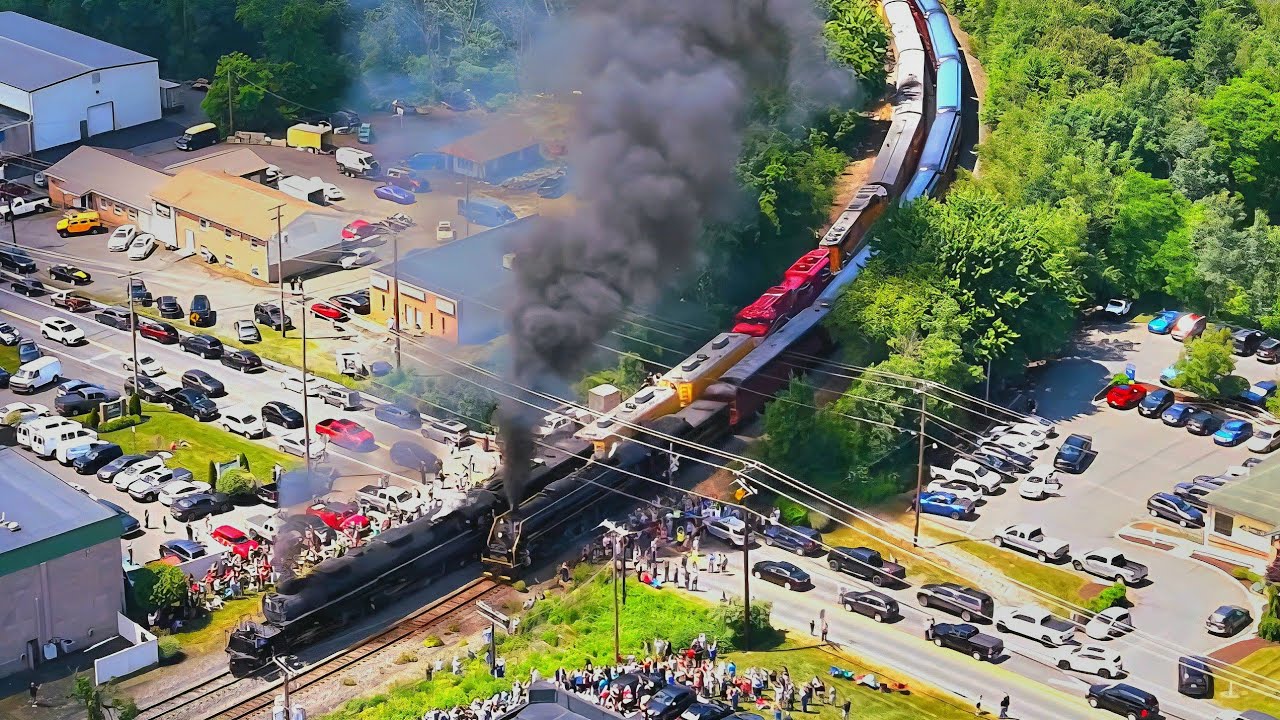Big Boy 4014 & Reading 2102, The Race of a Lifetime (Coast to Coast Tour)