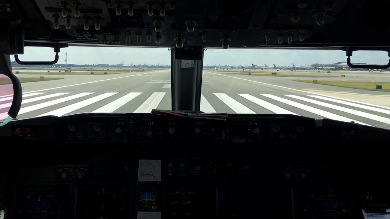 737-800 Takeoff KEWR