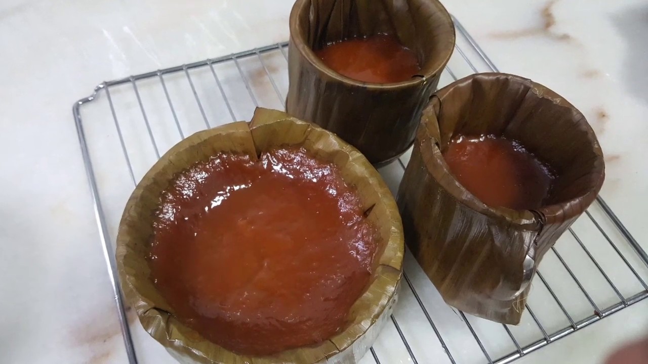 Kue bakul/kue keranjang untuk perayaan imlek  (Chinese new year)