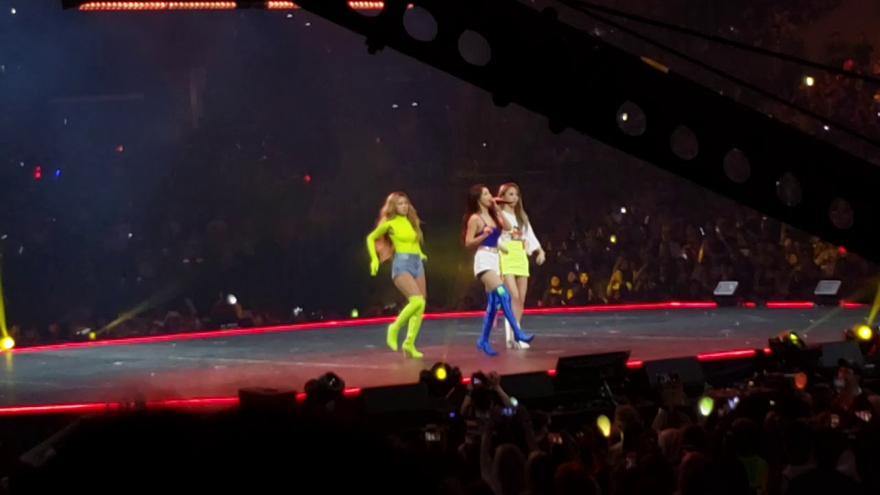 [KCON LA 2019] Egotistic + Decalcomanie - Mamamoo Fancam 190818