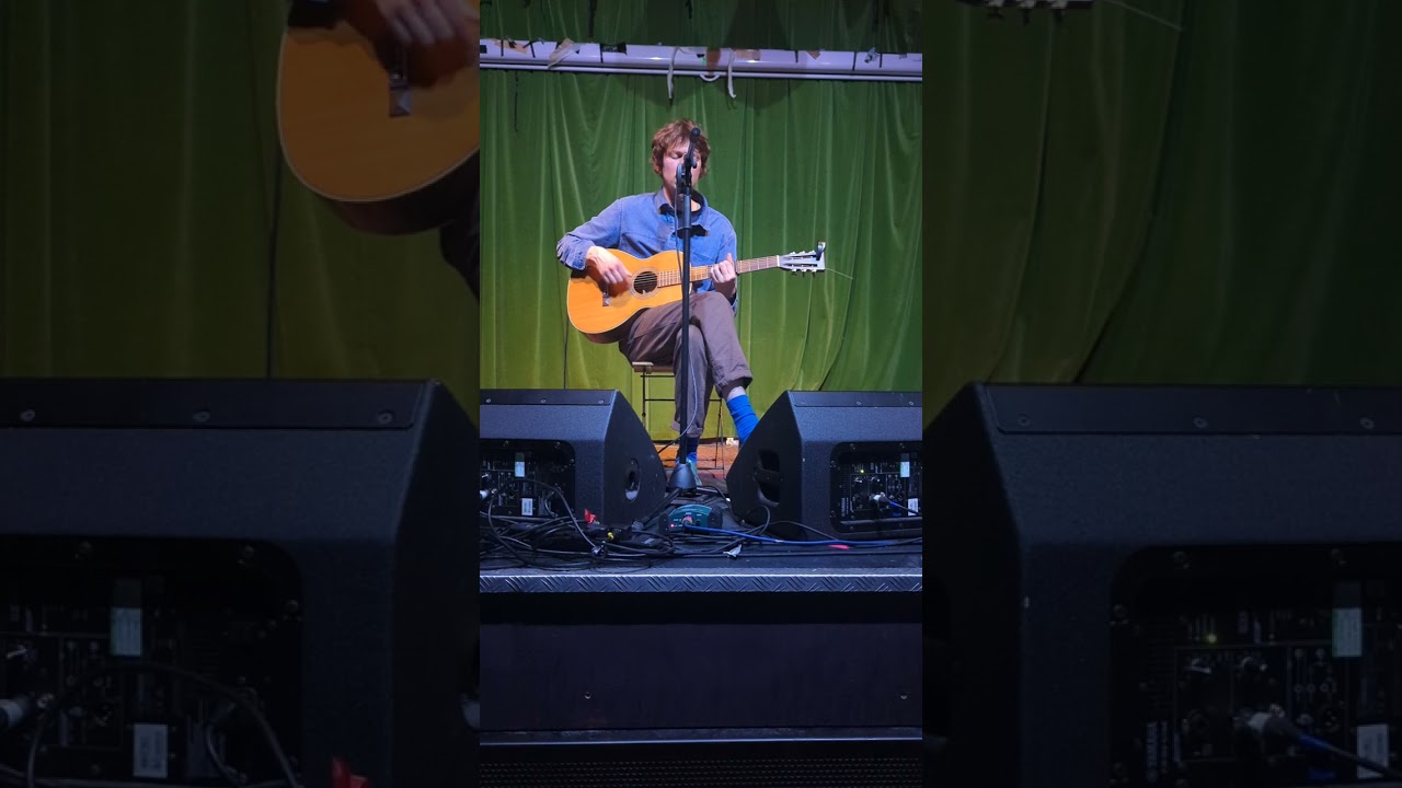 @ChrisBrainMusic   - Place To Be (Nick Drake Cover) - 28/03/25 Gulliver's Manchester
