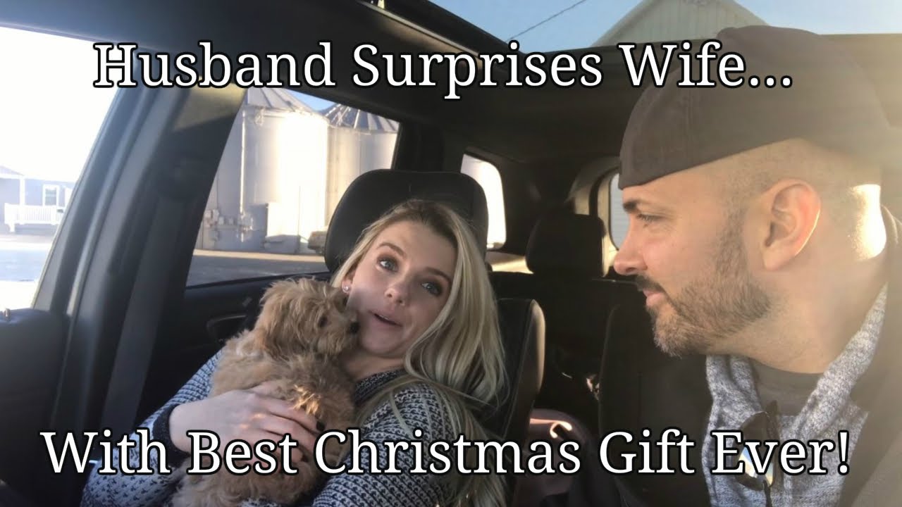 Surprised my wife with a puppy for Christmas | Husband surprises wife | Courtney & Sam Renzetti