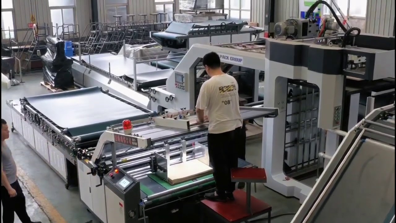 HRB-1600X1200MM Semi-automatic Flute Laminator Machine testing before shipment.