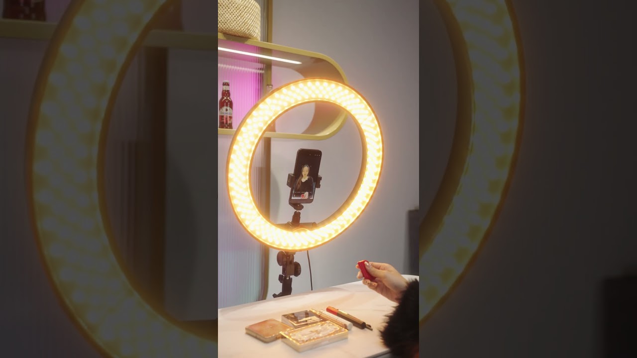 Whether you are starting out or are a pro, the RL18 ring light is right for you. And it&rsquo;s on sale!