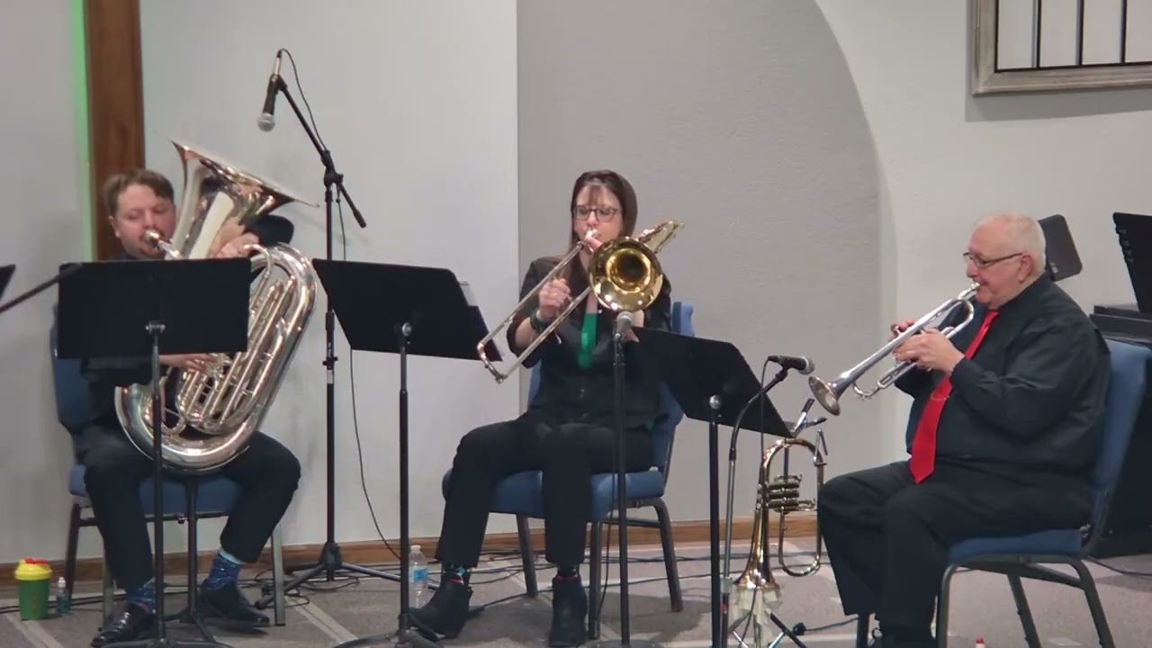 NE Brass Ka Patapan, Holly and Ivy