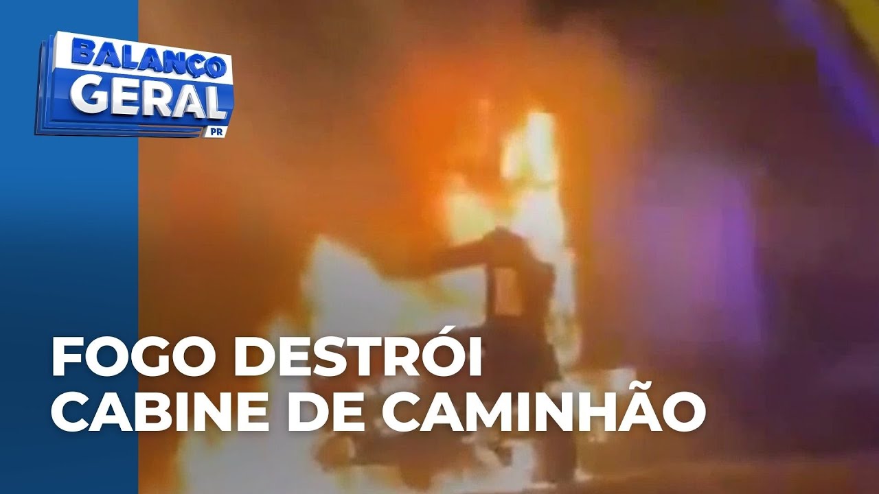 Cabine de caminhão é destruída pelo fogo na PR-482, em Umuarama