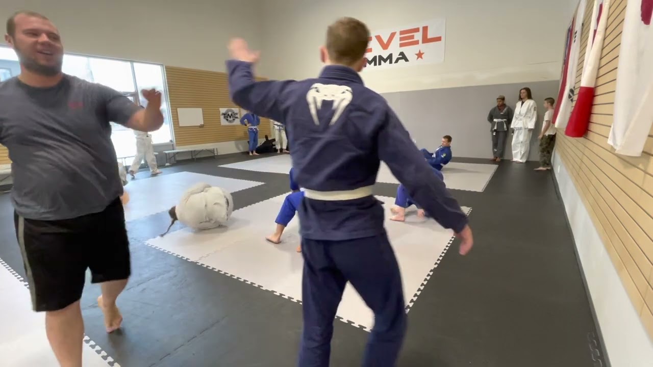 Level MMA - BJJ - Saturday open mat free rolling