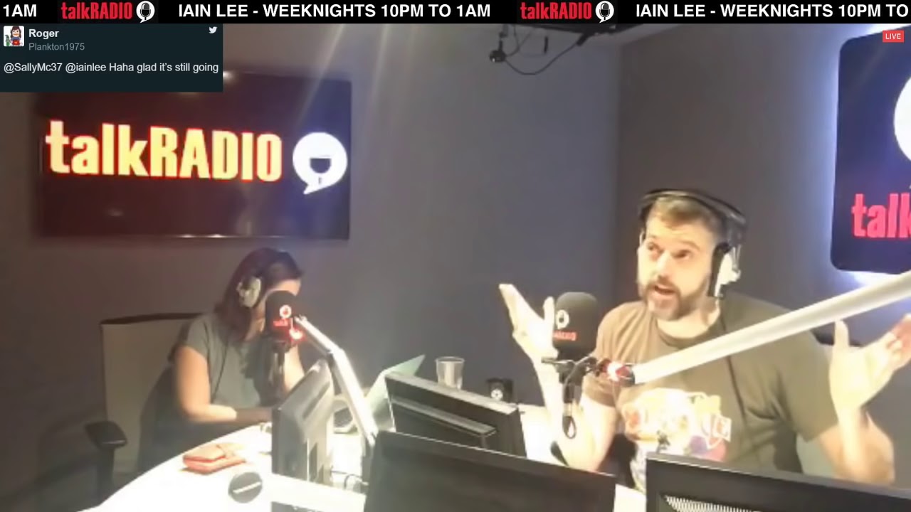 Iain Lee Wants a Peaceful Show But Ian Wants an Argument