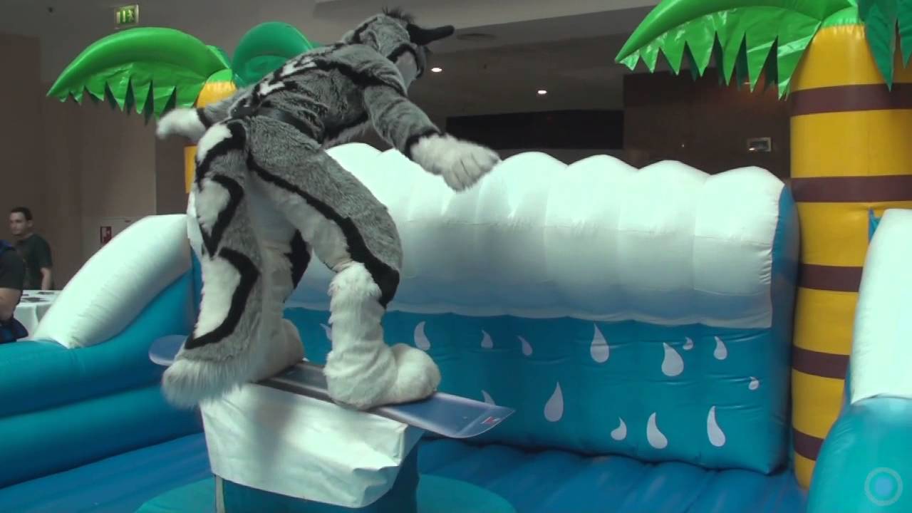 Eurofurence 19 - Furrsuit Surfing