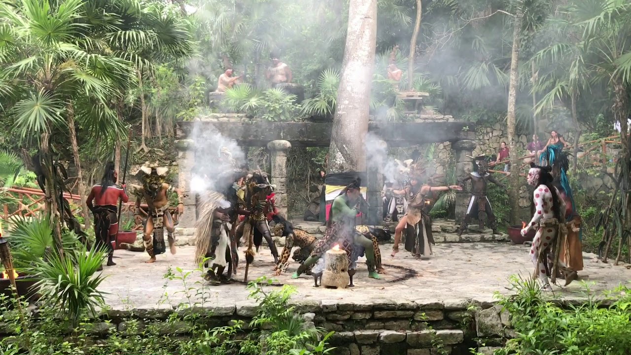 Ritual Maya hacia el dios del maíz full HD Xcaret Cancún