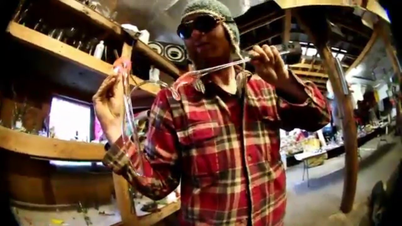 Quadra Glass Works - A Funky Shurlock With Gibson Sell