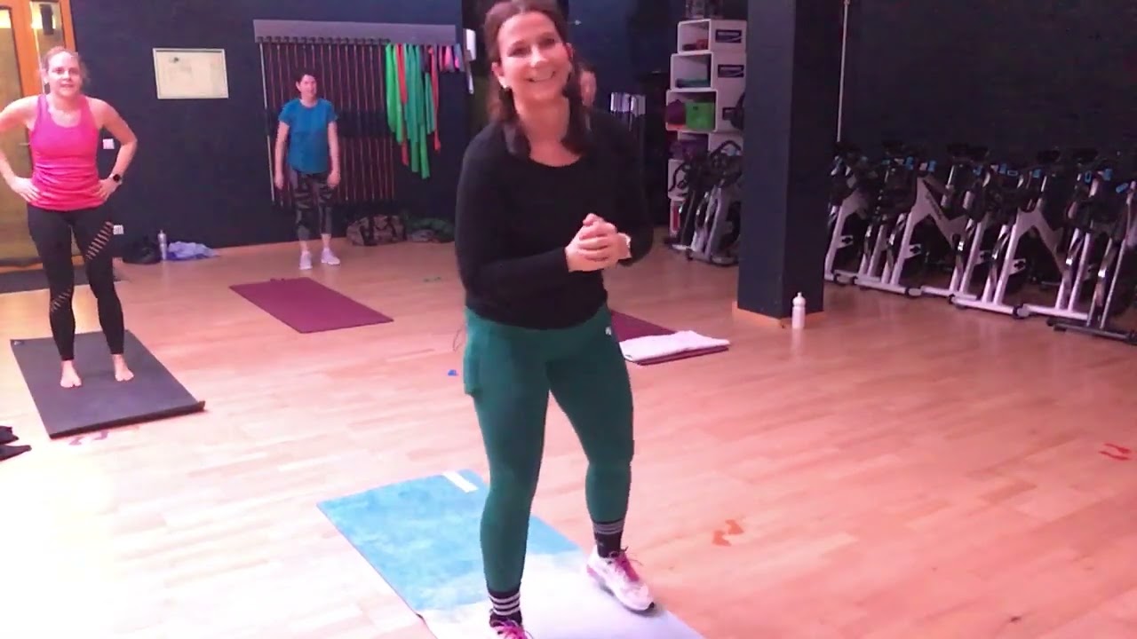 TABATA Workout mit Sandra!!! Merry Christmas 🌟