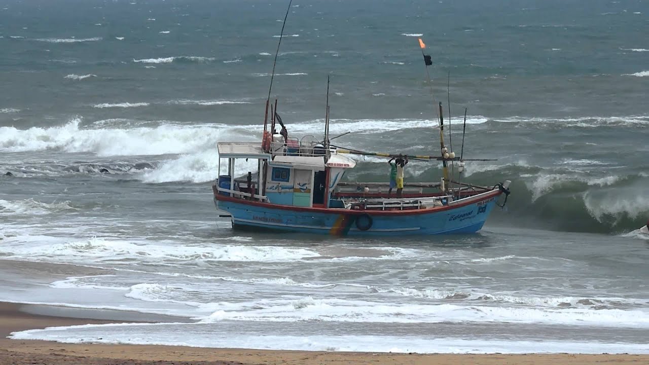 Sri Lanka. Hambantota, The wreck of the ship (part 1)