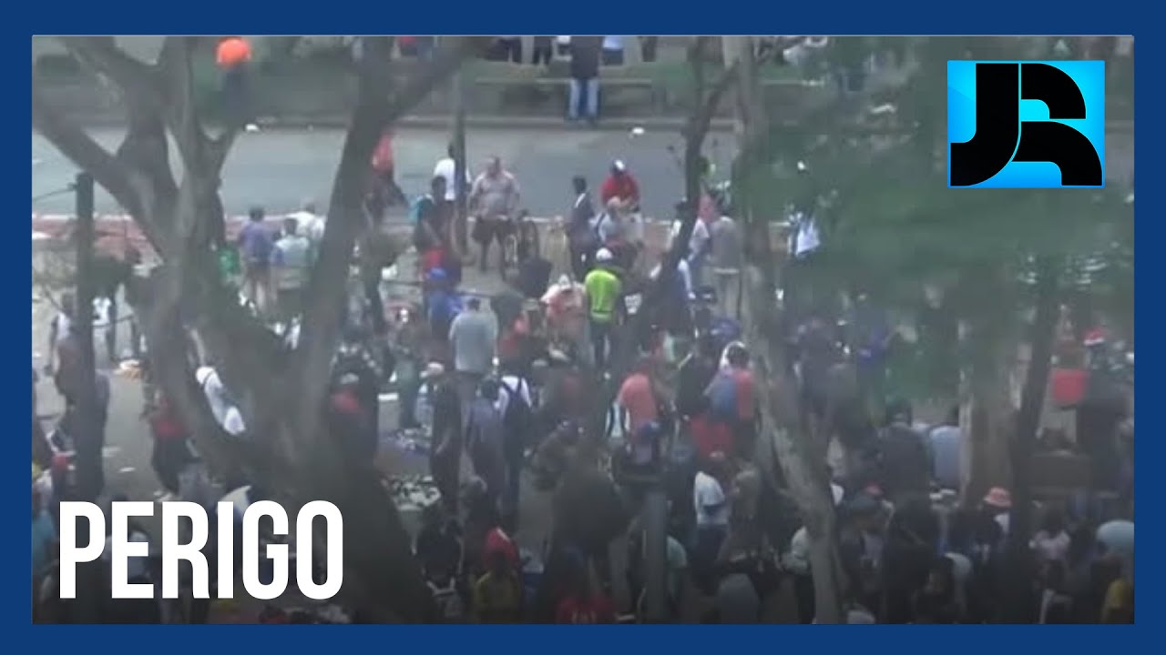 Jornal da Record flagra ação de ladrões na praça da Sé