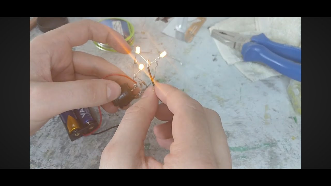 Come Creare un Circuito Elettrico a LED da Usare per i Cosplay