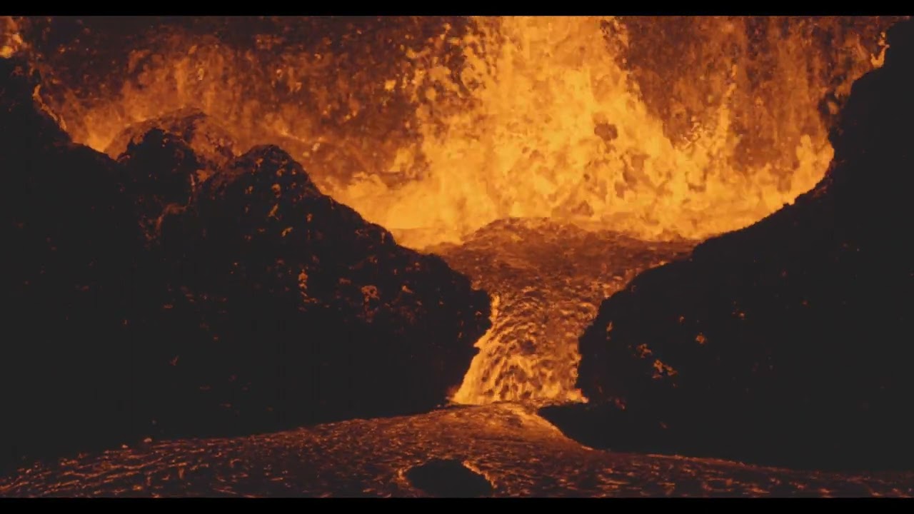 Iceland Volcano Screen Saver / Fireplace - No Audio - 4K UHD - 1.1 hrs of Eruption