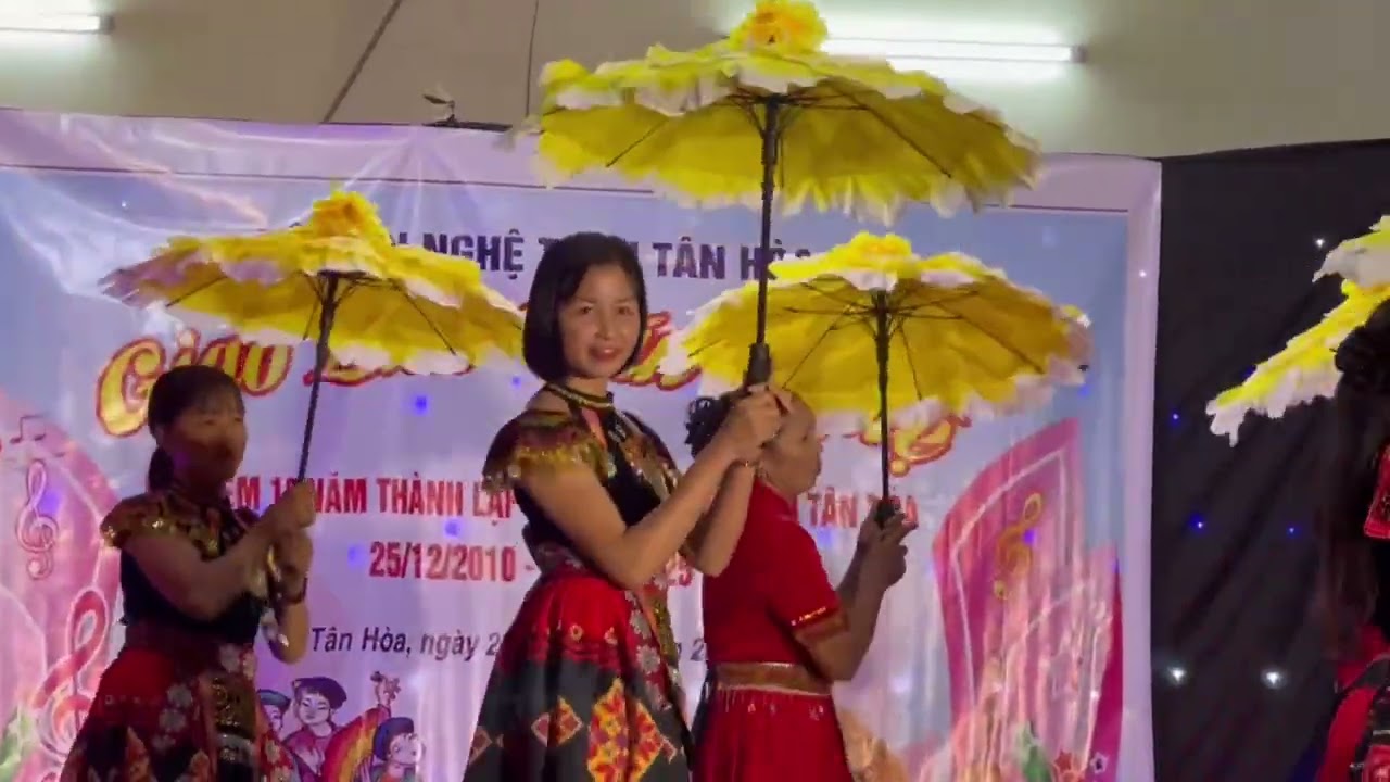 MÚA: Vấn vương chợ tình .