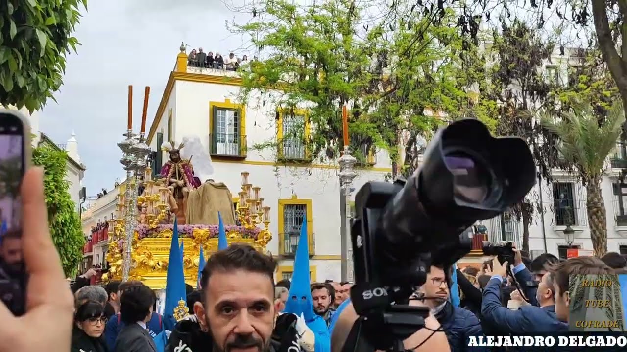 Nuestro Padre Jesús de la Salud y Buen Viaje por la Plaza de Pilatos, Sevilla 2024.