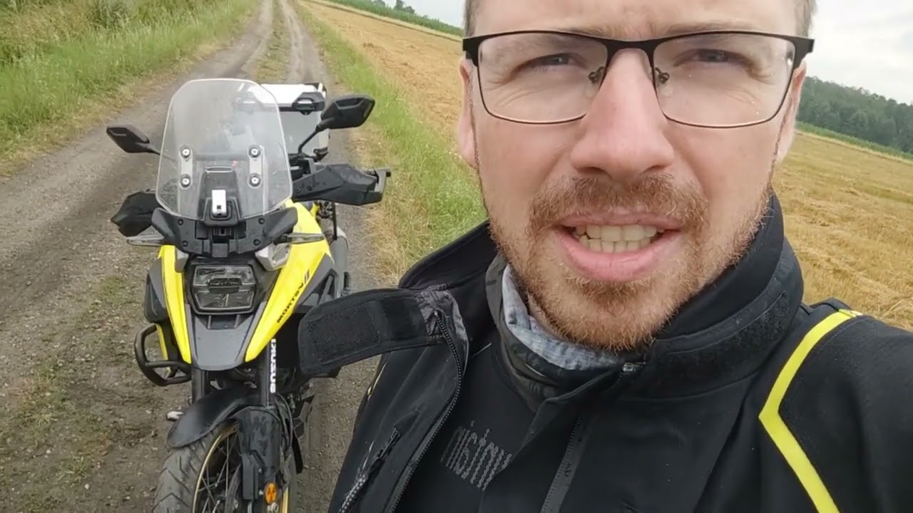 Suzuki V-Strom 1050 XT 2022: jaki jest niby każdy wie...