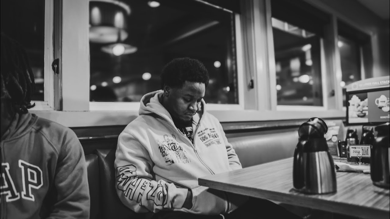 Brazy 3times - Lights Kamera Aktion (official video)￼