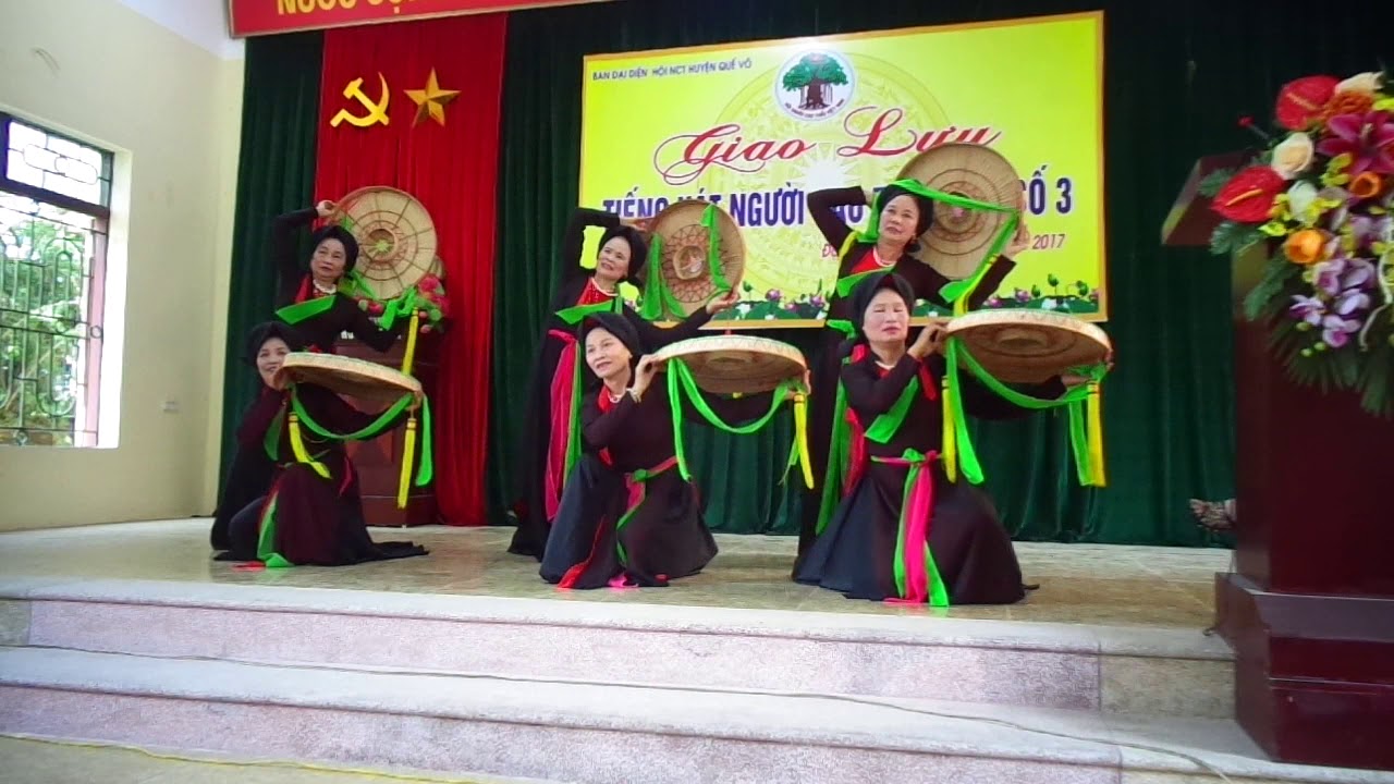Múa: Làng Quan Họ quê tôi - CLB Người cao tuổi thôn Lạc Xá, Quế Tân #2