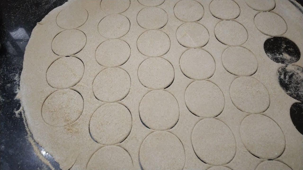 Poori Made easily using roller Cutter