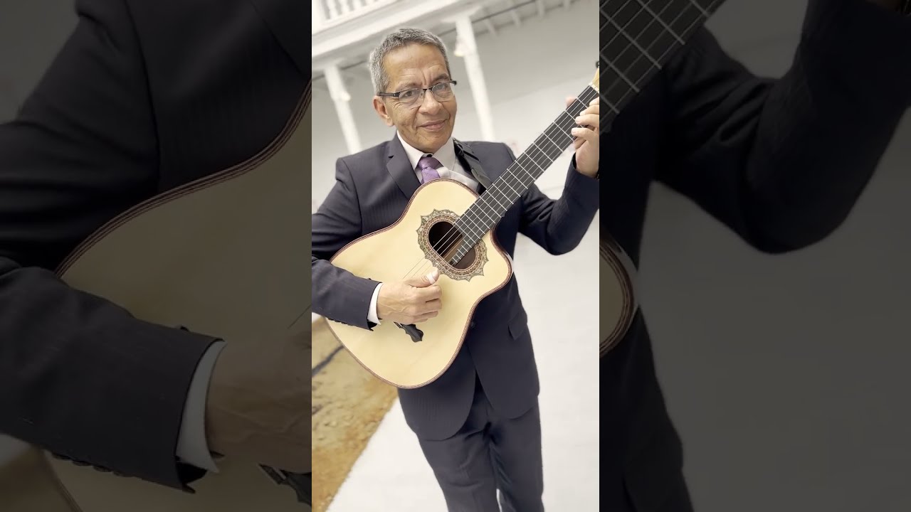 LA CHICA DE IPANEMA - Version Instrumental Rolando Chamorro