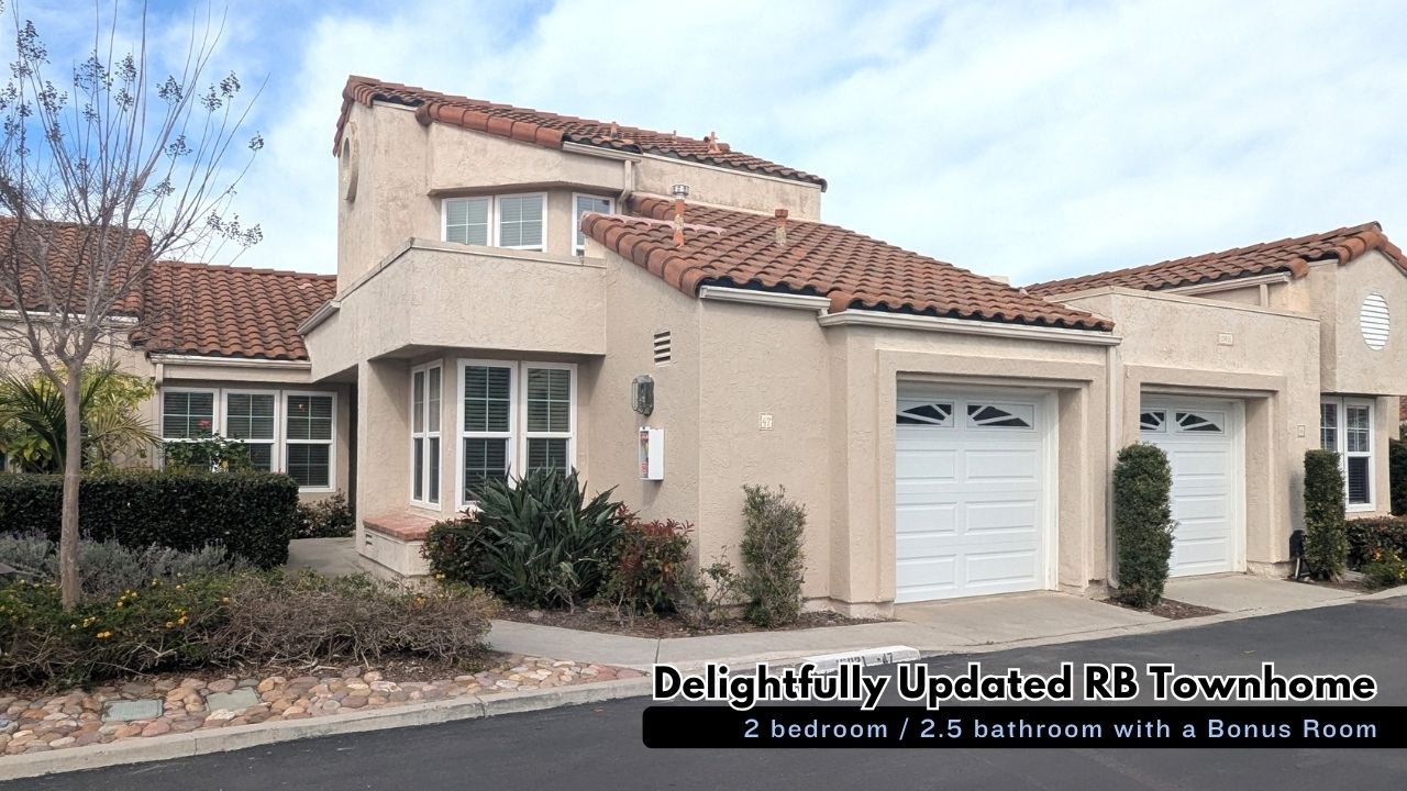 Delightfully Updated 2 BR/ 2.5 BA with Bonus Room in Highly Desired Las Brisas in Bernardo Heights!