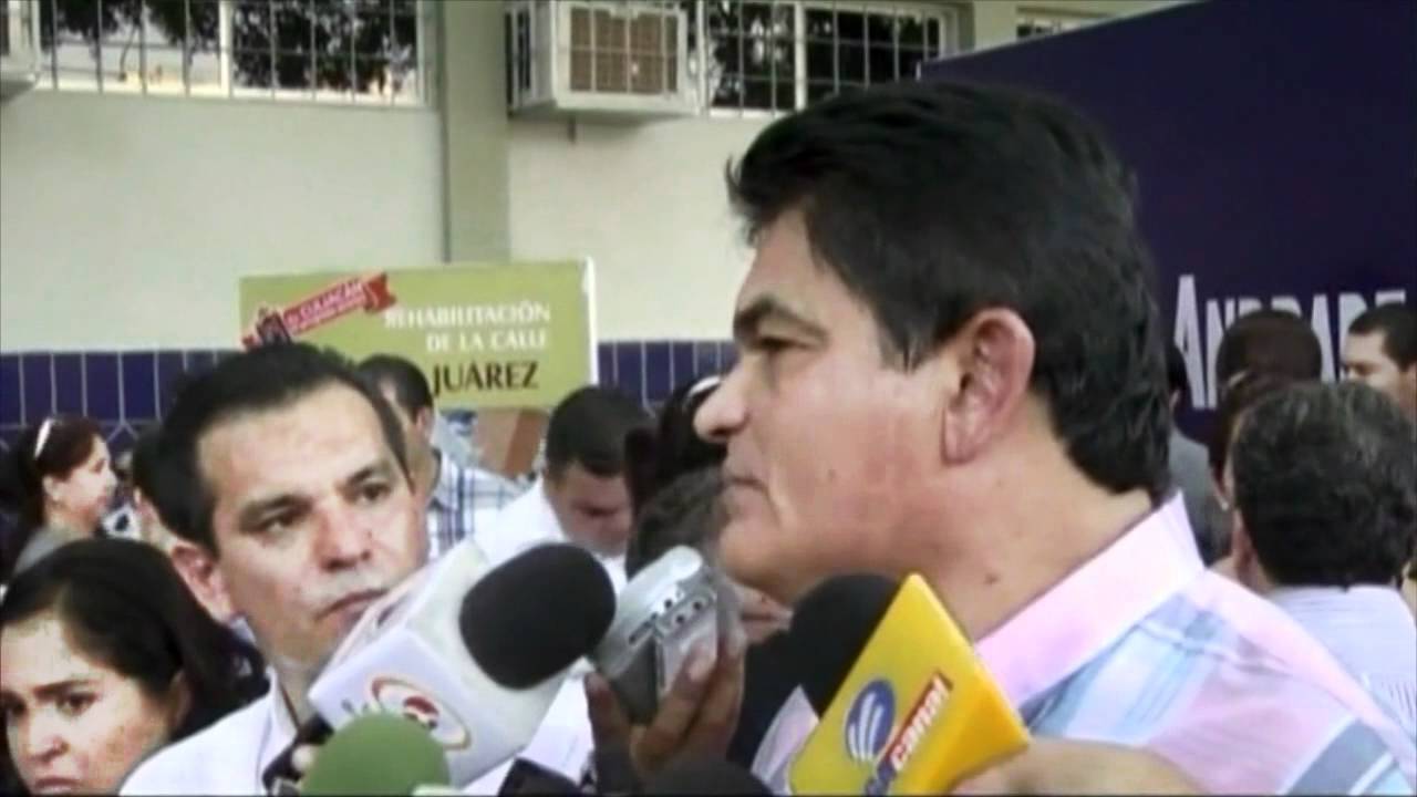 Mexican police convoy attacked