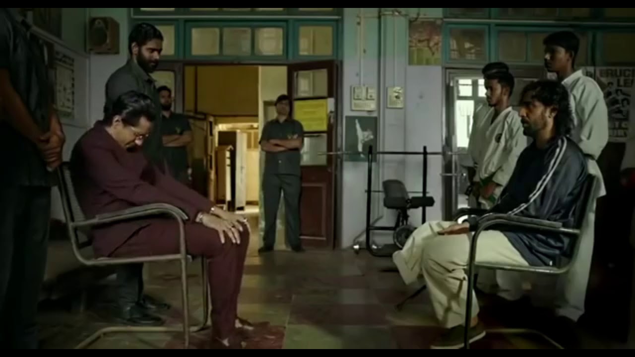 Mard ko dard nahi hota| funny scene by Gulshan devaiah| my favorite 😂