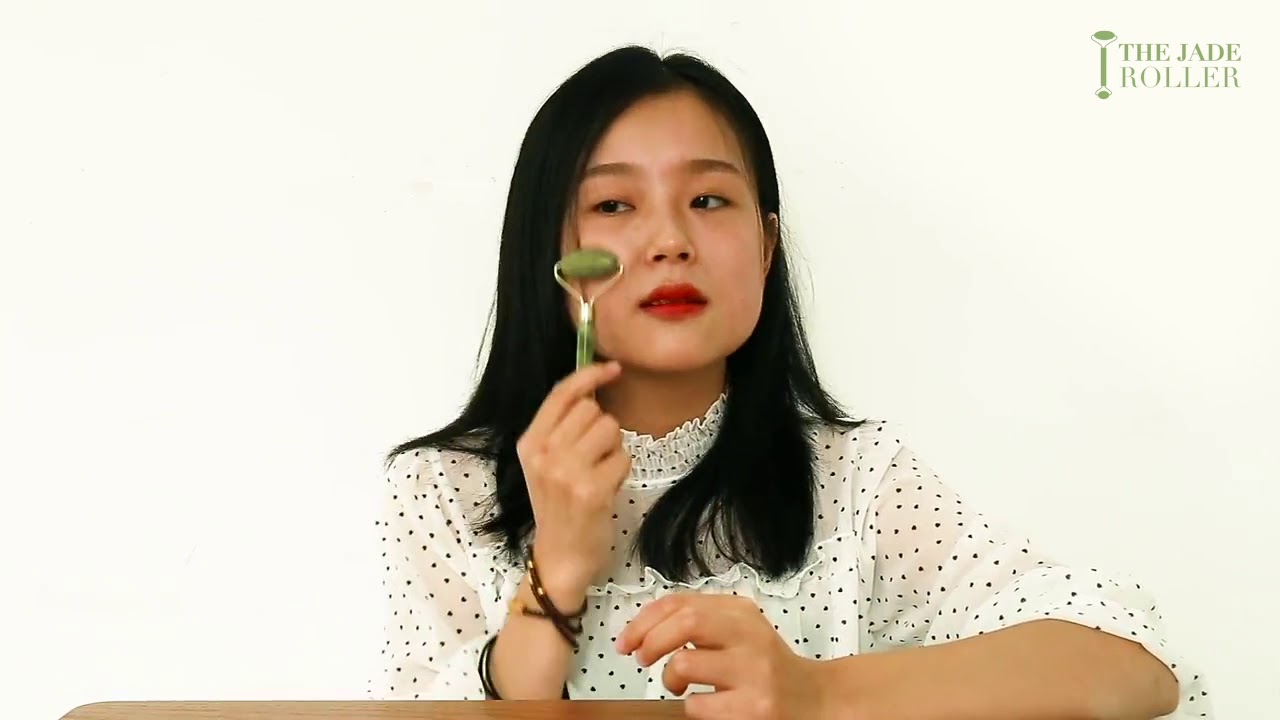 The Jade Roller | In Action