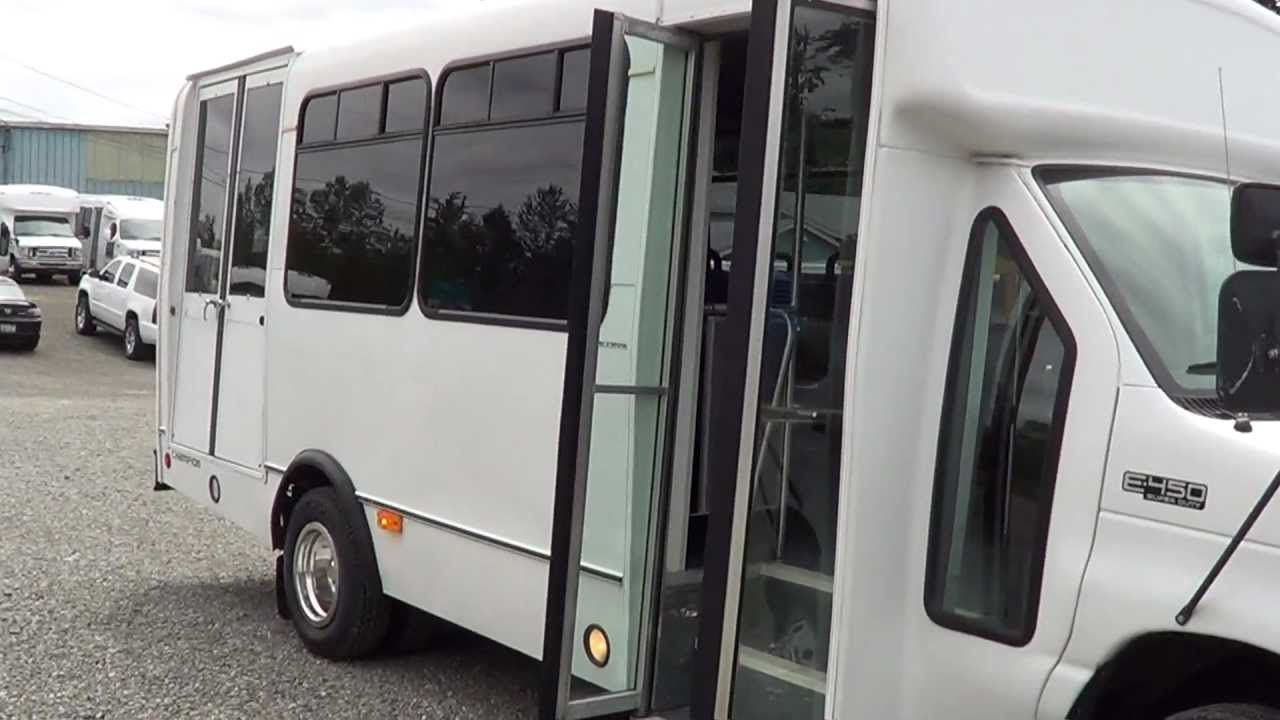 Northwest Bus Sales - 2001 Ford Champion Wheelchair Shuttle Bus For Sale NON CDL! - S24758