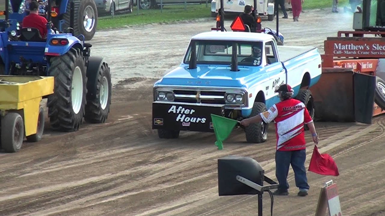Super stock 4x4 pickup truck pull