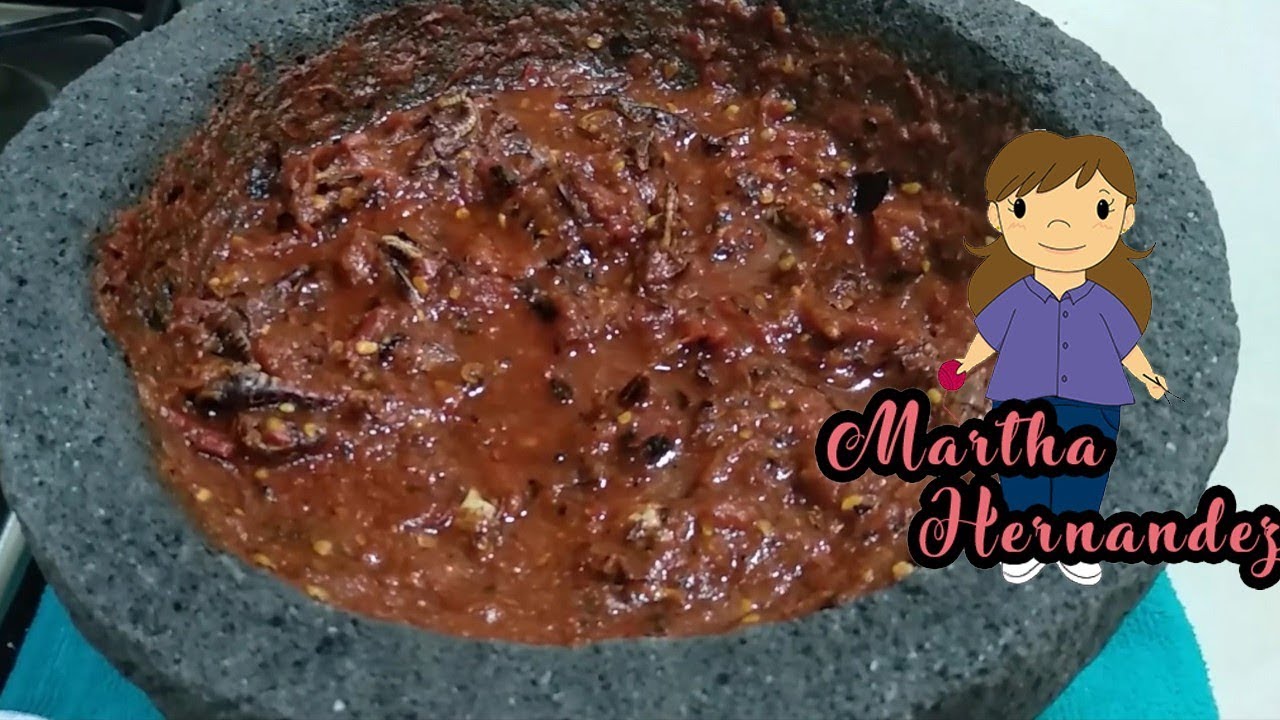 Salsa Roja de Chapulines Molcajeteada