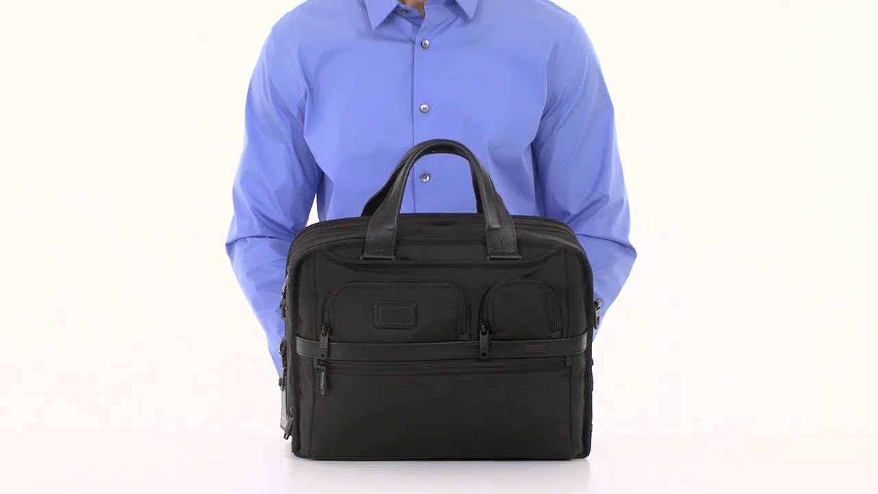 Tumi Alpha 2 small screen expandable laptop brief