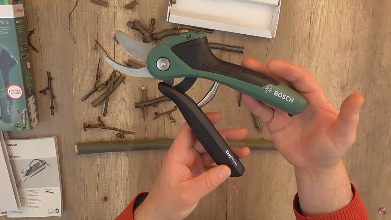 Unboxing BOSCH Cordless secateurs EasyPrune with Integrated 3 6 V Battery - Bob The Tool Man