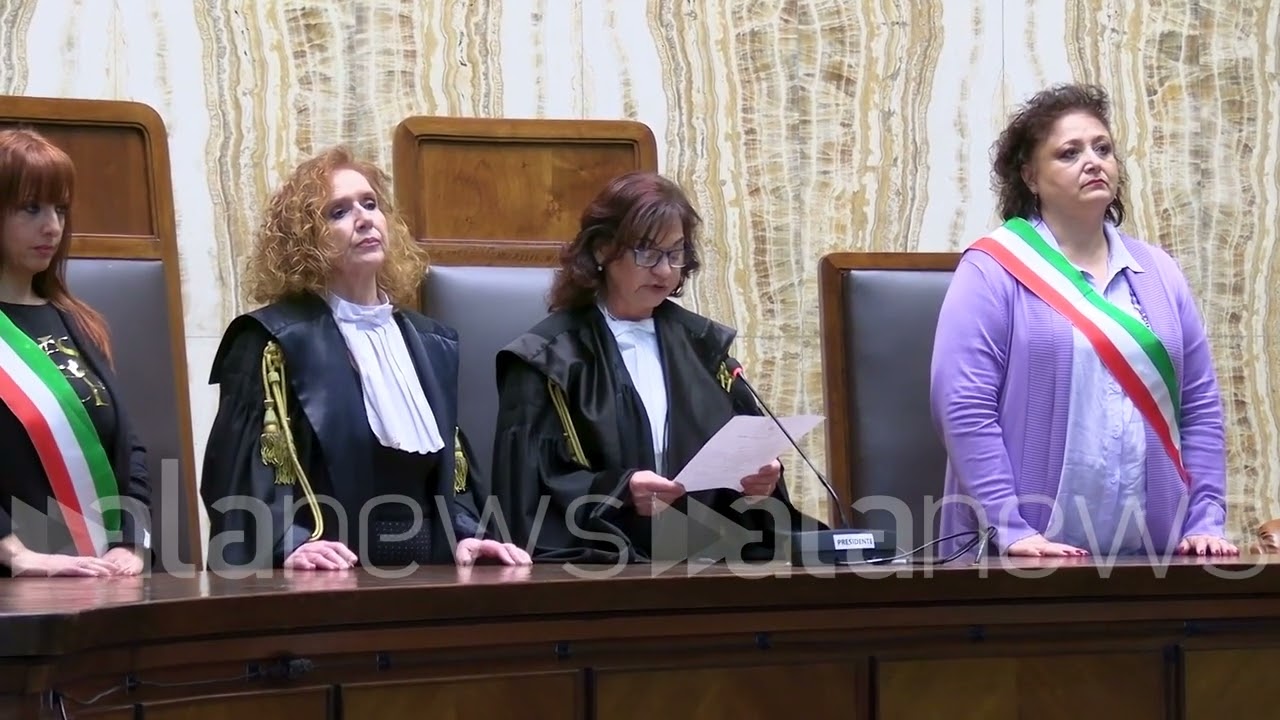 Caso Marzia Corini, la sentenza: abbracci e lacrime dopo l'assoluzione