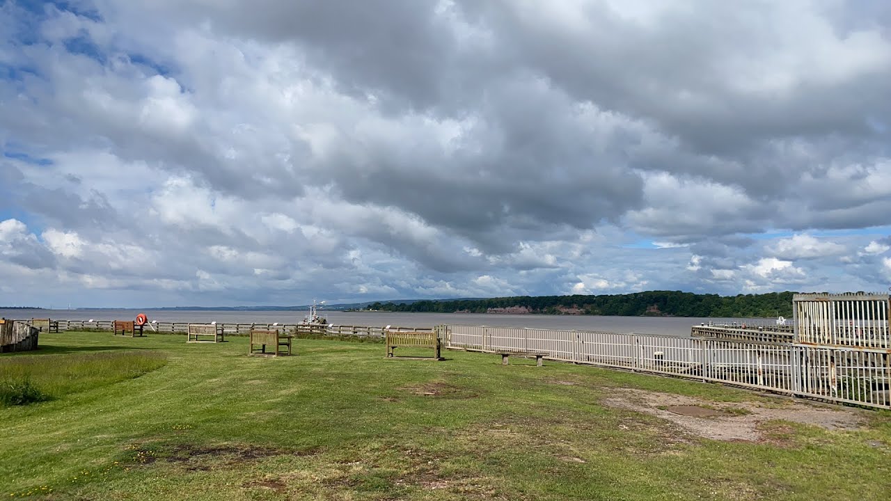 Nice high tide River Severn Sharpness
