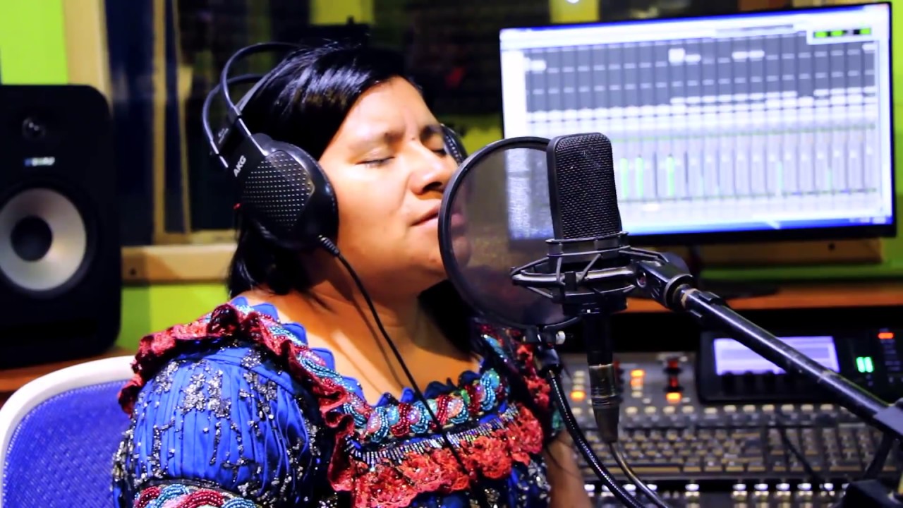 Martina Osorio Tiño - Cuando Te Acercas A  Dios - Video Clip Vol, 08///