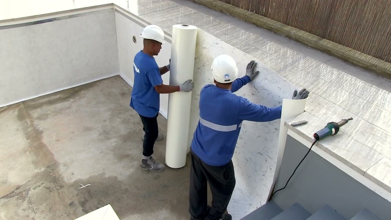 Comment poser une membrane armée en PVC sur les murs d’une piscine? | SOPREMAPOOL 3D