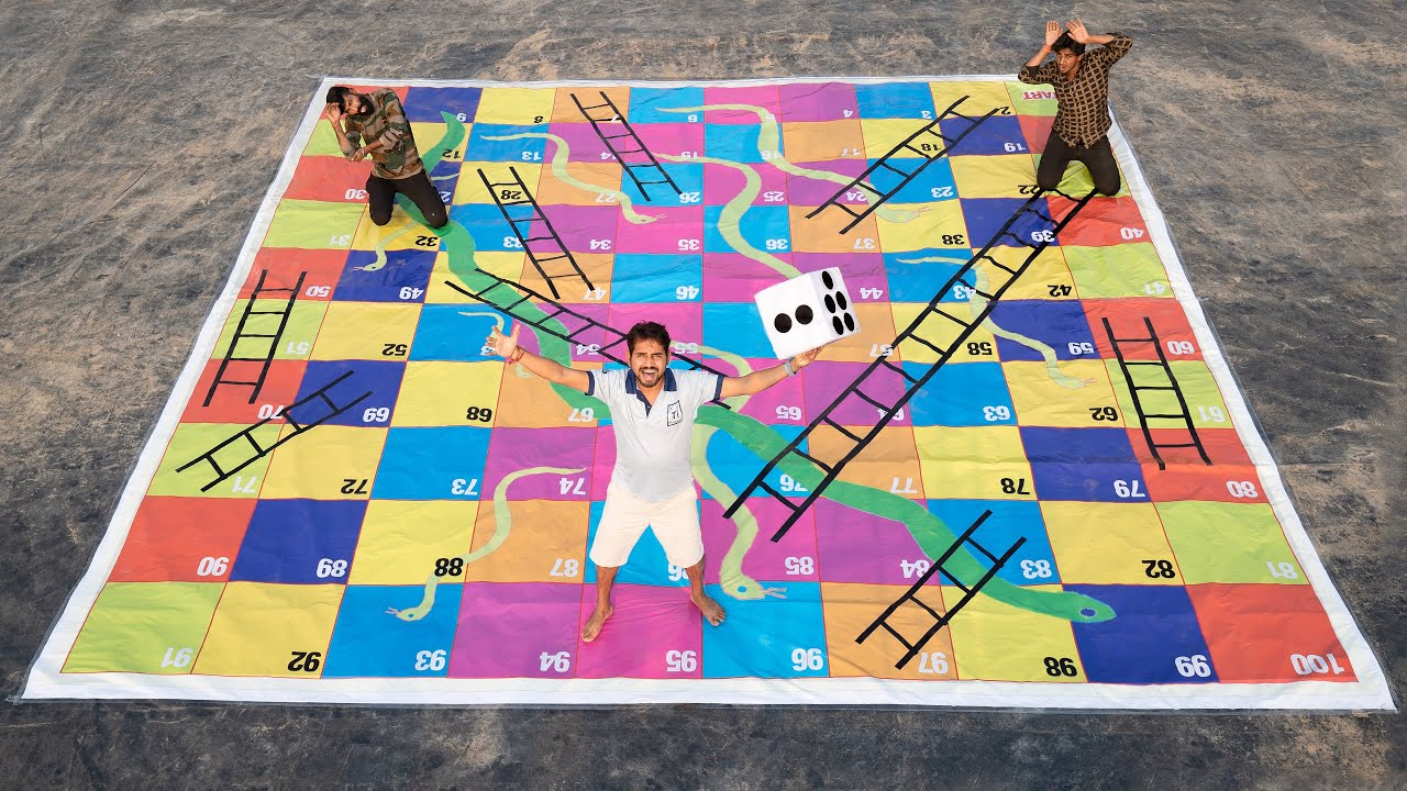 Loser Will Eat Jolo Chips - Snakes And Ladders Challenge 🐍 | साँप-सीढ़ी का खेल !